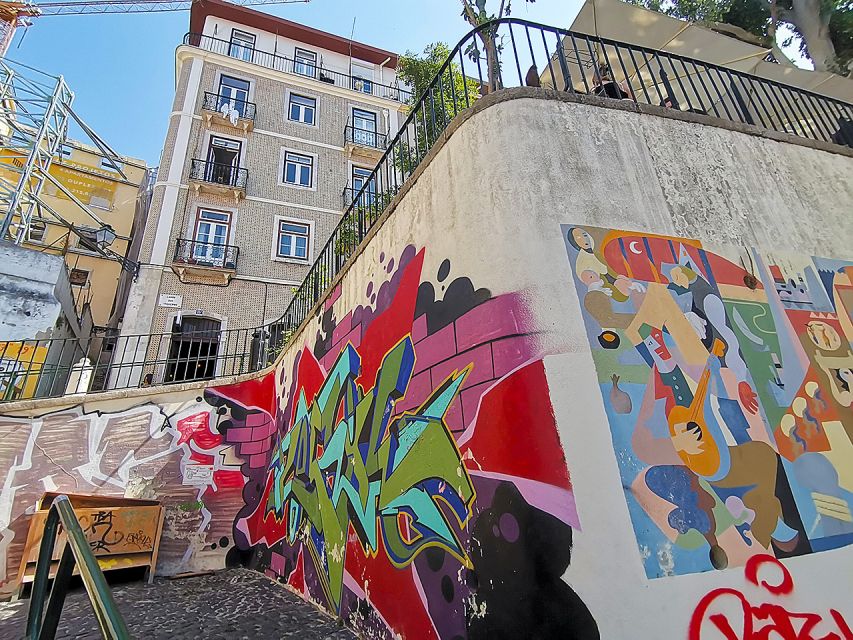 Lisbon: 2-Hour Street Art Photo Tour - Meeting at BessaHotel Liberdade and starting with the right mindset