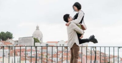 Lisbon: Cinematic Photoshoot with Local Photographer Guide - Starting at Praça do Comércio: the light that sets the tone