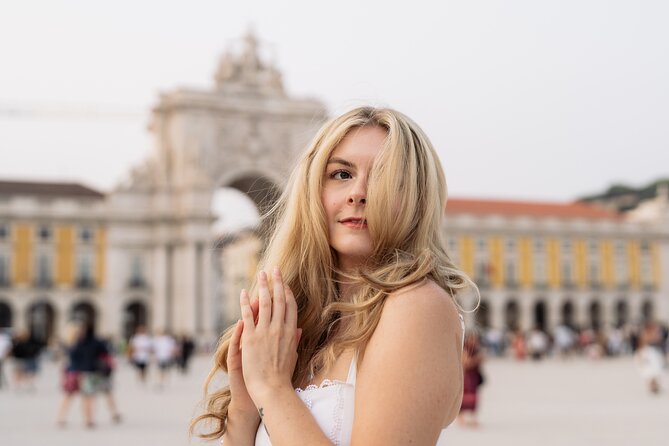 Lisbon Cinematic Photoshoot with Top-Rated Photographer - Elevador de Santa Justa: using vertical lines for drama