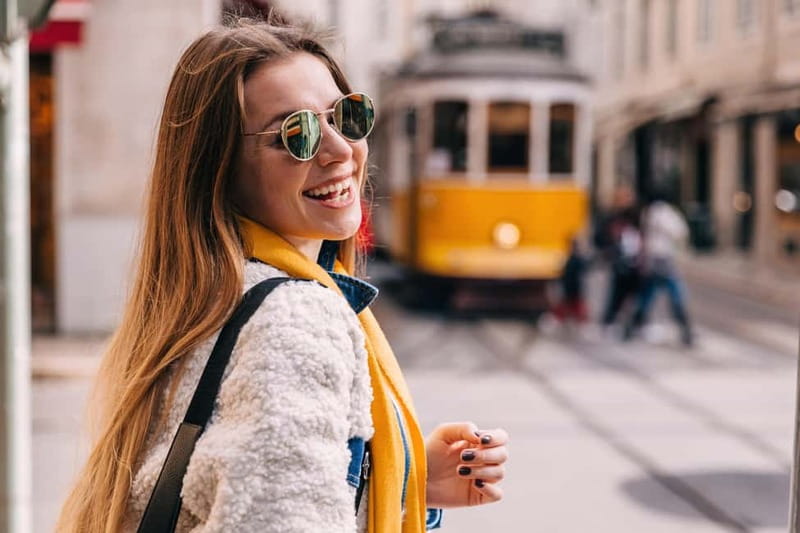 Lisbon: Instagram Hotspots Photoshoot - Santa Justa Lift: getting height without losing your face