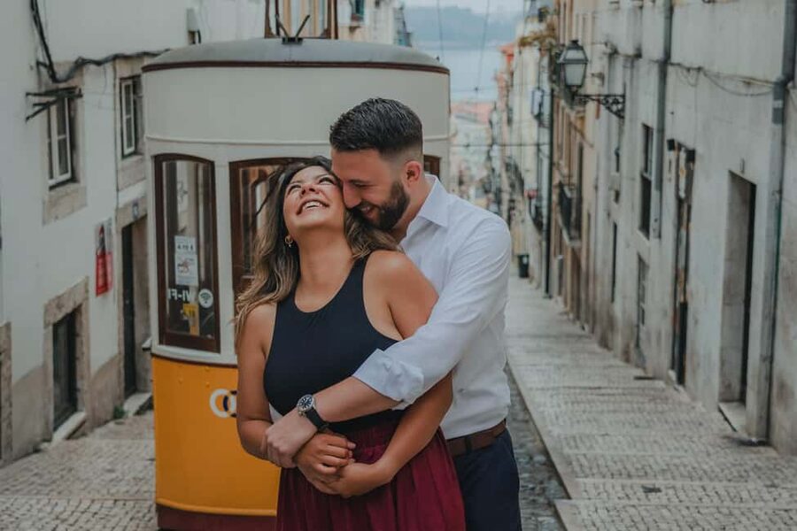 Lisbon photo shoot with a highlight video - The Walk Between Spots: Why the Middle Matters
