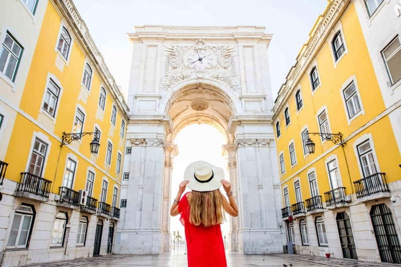 Lisbon Photoshoot - Alfama Stops for Character: Tight Streets, Real Lisbon Energy