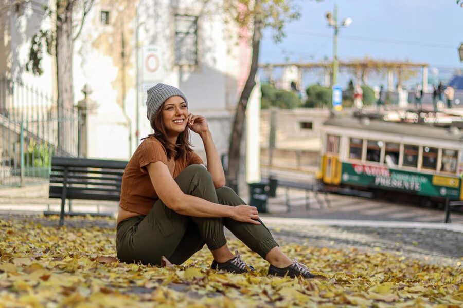 Lisbon: Photoshoot with a Professional Local Photographer - Rua Augusta Arch and Praça do Comércio: the “I’m really here” Lisbon backdrop