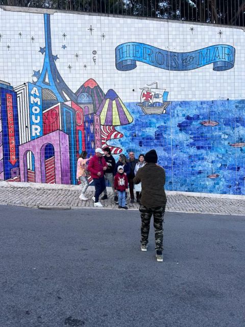 Lisbon Private Sightseeing Photography Tour with Tuk Tuk - Meeting Points and the Practical Side of Getting Around