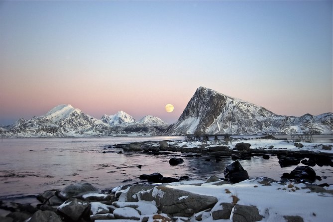 Lofoten Highlights Photo Tour - Henningsvær & Haukland - Gimsøy: Viking Connections and the Island-Open Feel