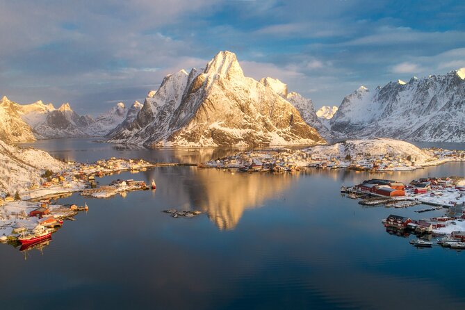 Lofoten Highlights Photo Tour - Reine, Hamnøy & Å - Skagsanden Beach: white sand, mountain frames, and moving light