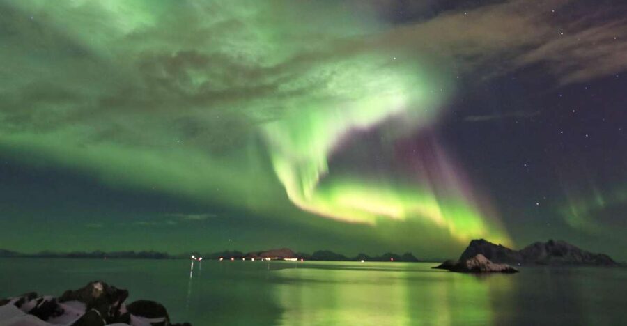 Lofoten: Northern Lights Tour with Photographer - Pickup timing and your small-group start at 8:15 PM / 8:30 PM