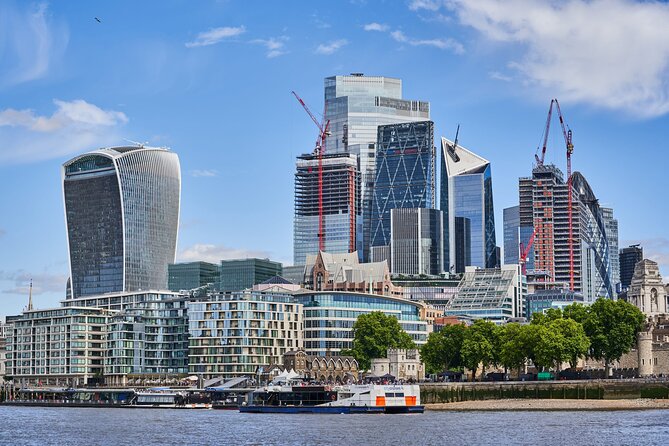 London Creative Photography Tour - A hot-drink pause and optional Southwark expansion