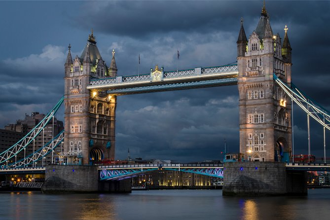 London Photography Masterclass - Private Photography Lesson - Why a private night photo lesson changes your London photos