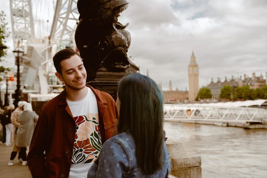 London: Private Photography with Professional Photographer - Notting Hill: Street-Scene Photos With a Different Feel
