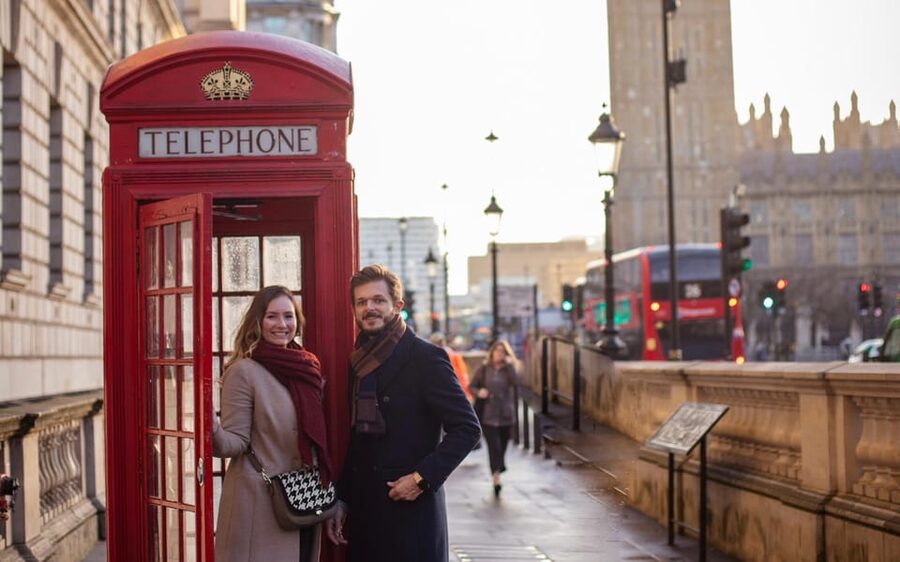London: Private Photoshoot with Video Clip Option - Weather shifts and how to handle them like a pro