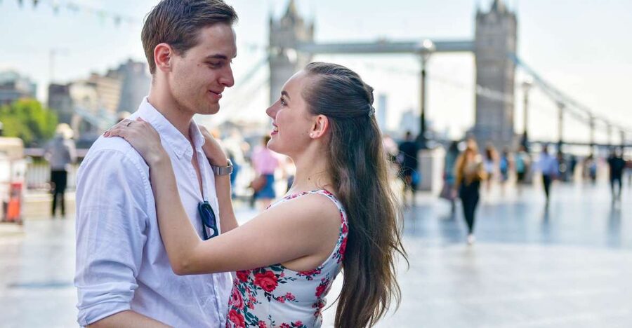 London: Professional Private Photoshoot and Edited Photos - Why a Private London Photo Shoot Beats DIY Snapshots