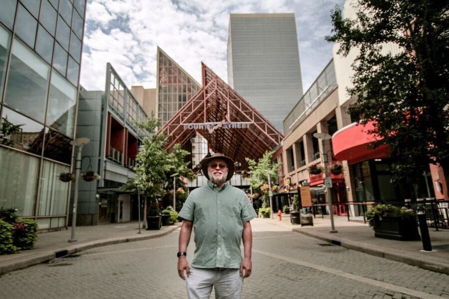 Louisville: Photoshoot Walking Tour with Pictures - Waterfront Park: The Snapshot That Sets the Tone