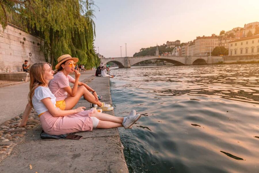 Lyon: Private Photoshoot with a Professional Photographer - Price and Packages: What You’re Really Paying For
