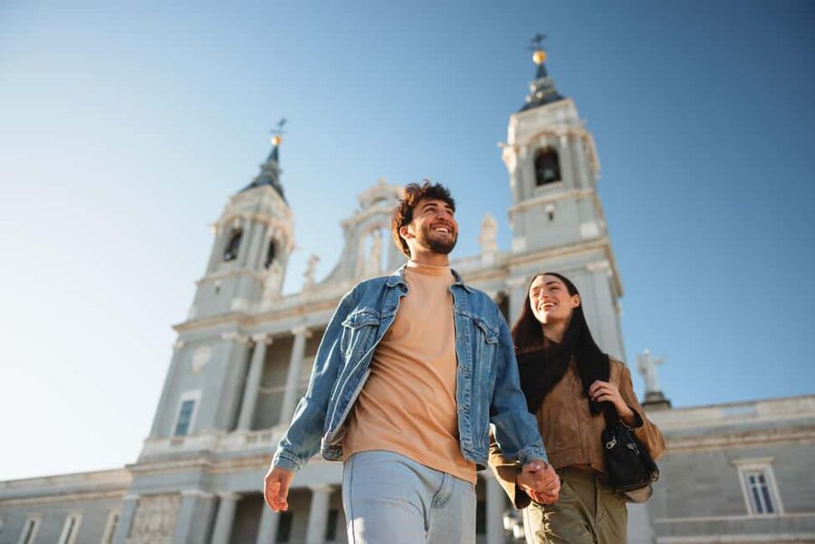 Madrid: Plaza Mayor & Royal Palace Photoshoot - Who This Photoshoot Fits Best