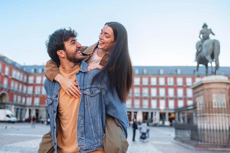 Madrid: Plaza Mayor & Royal Palace Photoshoot - Meeting Outside Centro de Turismo: The Start Point That Keeps Things Simple