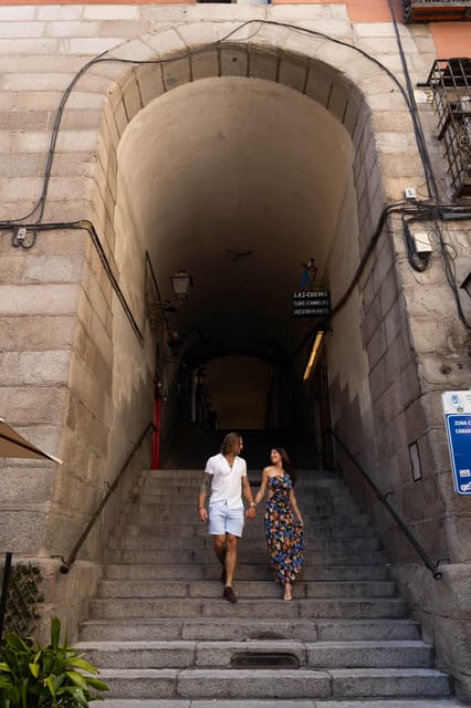 Madrid: Private Photo Tour with a Professional Photographer - Private in Madrid: 1 Hour, Iconic Stops, and a Photo Plan