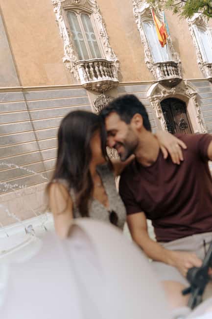 Madrid Private Photoshoot - Walking comfort, age limits, and who should reconsider