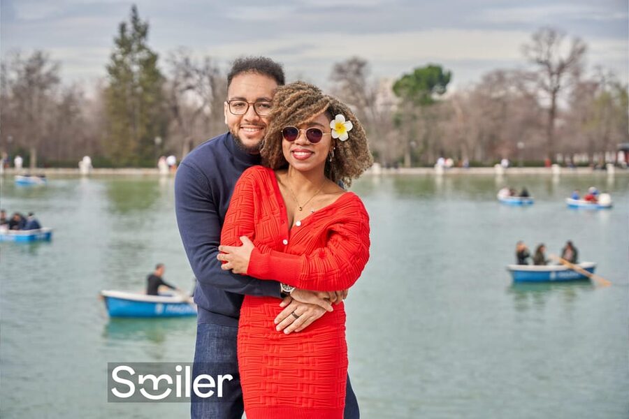 Madrid: Private Photoshoot at the Retiro Park - Posing help that feels natural (even if you hate photos)