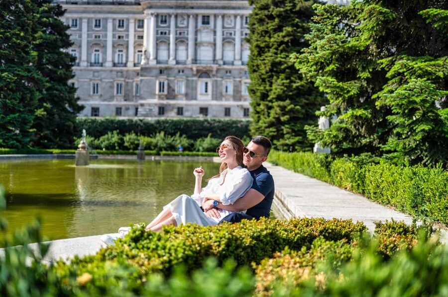 Madrid: Private Photoshoot with a Professional Photographer - Plaza de Oriente and Teatro Real: where the shoot gains personality
