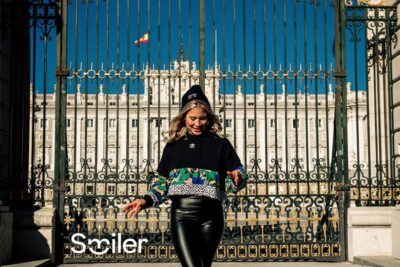 Madrid: Professional photoshoot at The Royal Palace - Meeting at Monument to Felipe IV: how the session actually feels