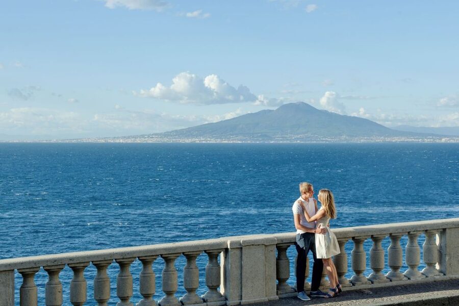 Make Sorrento Unforgettable: Private Photoshoot - Posing, direction, and what “edited photos in 48 hours” really means