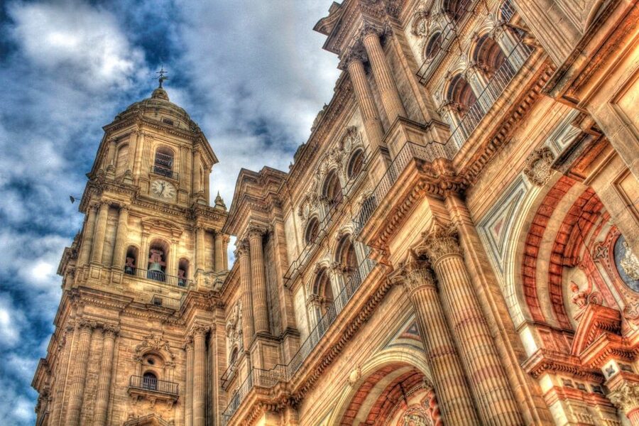 Málaga: Creative Urban Photography Workshop - Beaches, tropical plants, and the Port: light, texture, and atmosphere