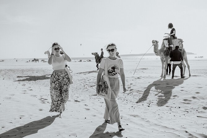Marrakech Private Photographer - Posing help, English guidance, and a Berber-rooted intro
