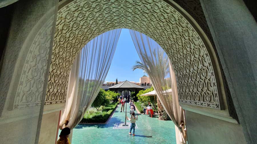 Marrakech Tuk-Tuk Tour with Photography Museum+Secret Garden - Back into the Medina: souks and Dar El Pacha by motor-tuk
