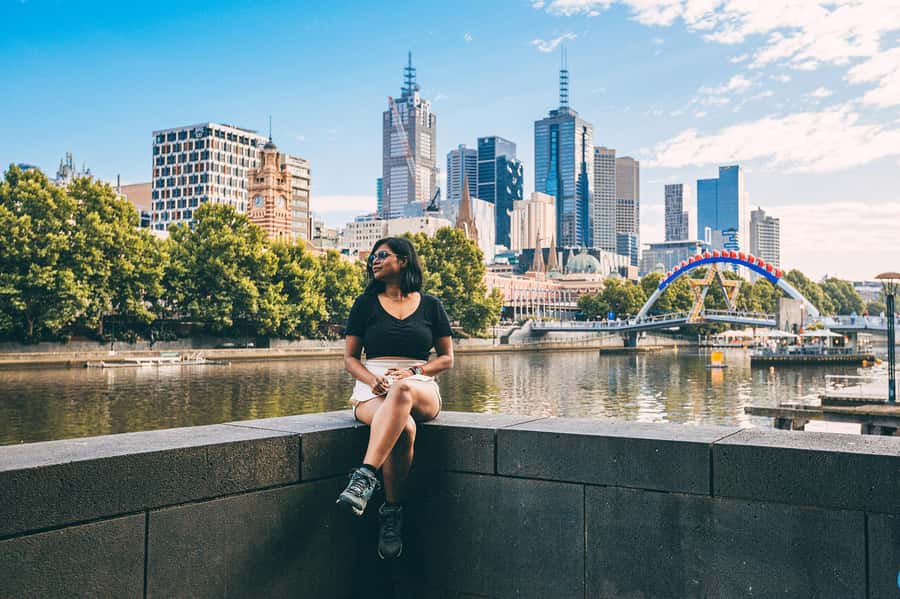 Melbourne: City Photoshoot/Photowalk around CBD - Flinders Street Station and Trams: Landmark Shots Without Feeling Stiff