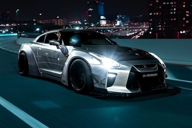 Membership Car Club GTR35 LibertyWalk Daikoku car meet photoshoot - Riding a Liberty Walk GT-R Through Tokyo’s Night Scene