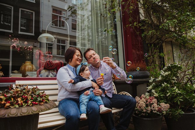 Memories for life - Photo shoots in Amsterdam with a professional photographer - A 45-minute private photoshoot that actually fits Amsterdam