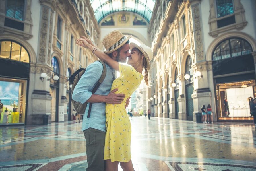 Milan: Romantic photoshoot for Couples - Key highlights at a glance