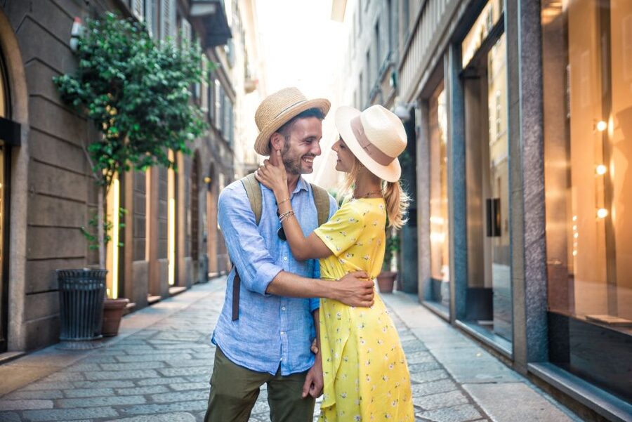 Milan: Romantic photoshoot for Couples - What the shoot feels like in practice (45 to 60 minutes)