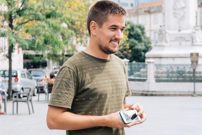 Mobile Photography through Porto hidden streets - From São Bento to Catedral do Porto: The Route That Teaches You to Look