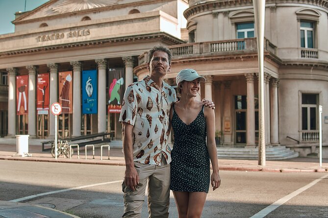 Montevideo: Walking Tour with Photographer and Audioguide - Tips to get the most out of the walk