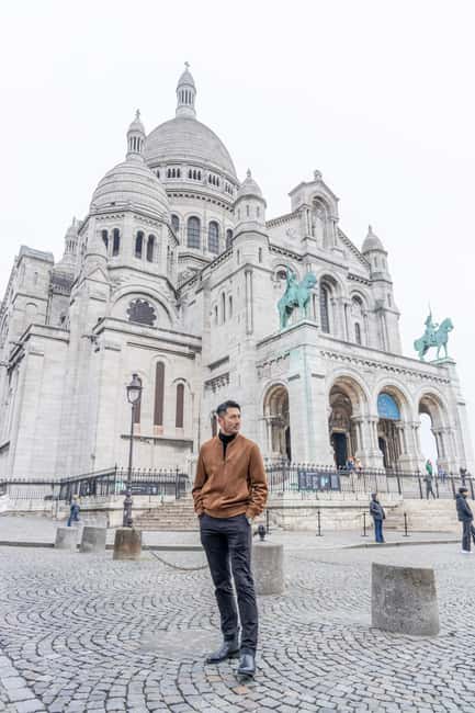Montmartre Sacre Coeur area photoshoot by Paris photographer - Sacré-Cœur exterior stop: getting the basilica look without the hassle