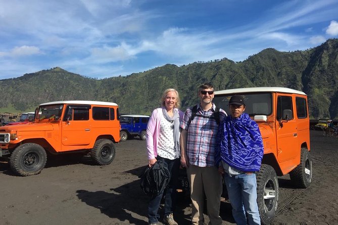 Mount Bromo Milky Way Photography and Sunrise Private Tour (1D1N) - The sunrise routine: a short hike, a good viewpoint, big payoff