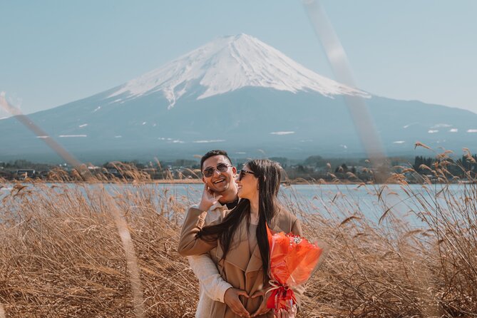 Mt. Fuji 2-Hour Photo Shoot with a Local Photographer-Kawaguchiko - Meet Ryoji: natural photos and careful communication