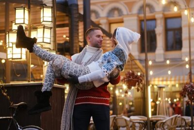 Munich Photoshoot: A Must-Have Holiday Experience! - Marienplatz and the Classic Munich Scenes
