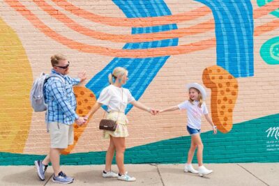 Nashville Mural Photowalk Tour with Professional Photographer - Stop 2: Draper James and the Blue-and-White Striped Mural