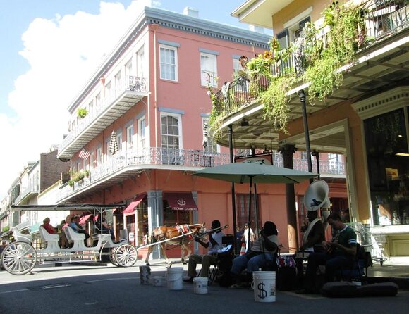 New Orleans Private Photo Shoot with Professional Photographer - Price and What $210 Covers (Up to 10 People)