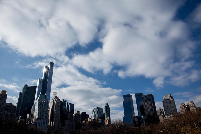 New York Icon Photography Tour led by a Local Photographer - Your Photo Coaching Will Center on How to See