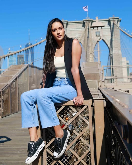 New York: Photoshoot in NYC DUMBO BROOKLYN BRIDGE - Editing promise: 50 to 80 Lightroom-adjusted photos in 48 hours