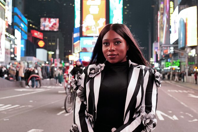 New York: Times Square Professional Photoshoot - What You Get Back: Edited Digital Photos in 48 Hours