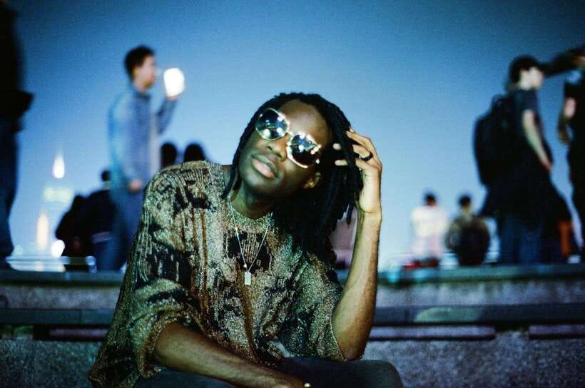 Night Photoshoot in Hong Kong: Cinematic, Moody, Personal - Building Your Night Plan: From Kowloon Pickup to Two Iconic Stops