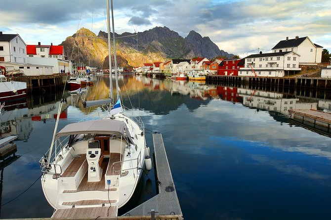 North Lofoten Highlights Photo Tour (Summer) - Stop 5: Henningsvaer’s harbor and the hour you should treat like gold