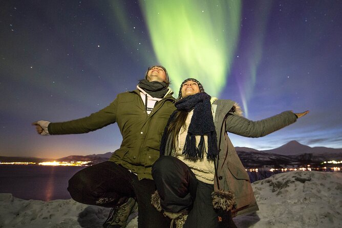 Northern Lights Chase with Photography from Tromsø - Comfort in the Arctic: Hot Drinks, No Thermal Overalls, and Layering Reality