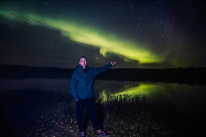 Northern lights hunting photo tour with bbq; small groups - The Second Stop: What Happens When Clouds Roll In