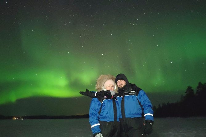 Northern lights hunting photo tour with bbq; small groups - Aurora Photo Hunting: When the Guide Takes Pictures, and When You Need Follow-Up